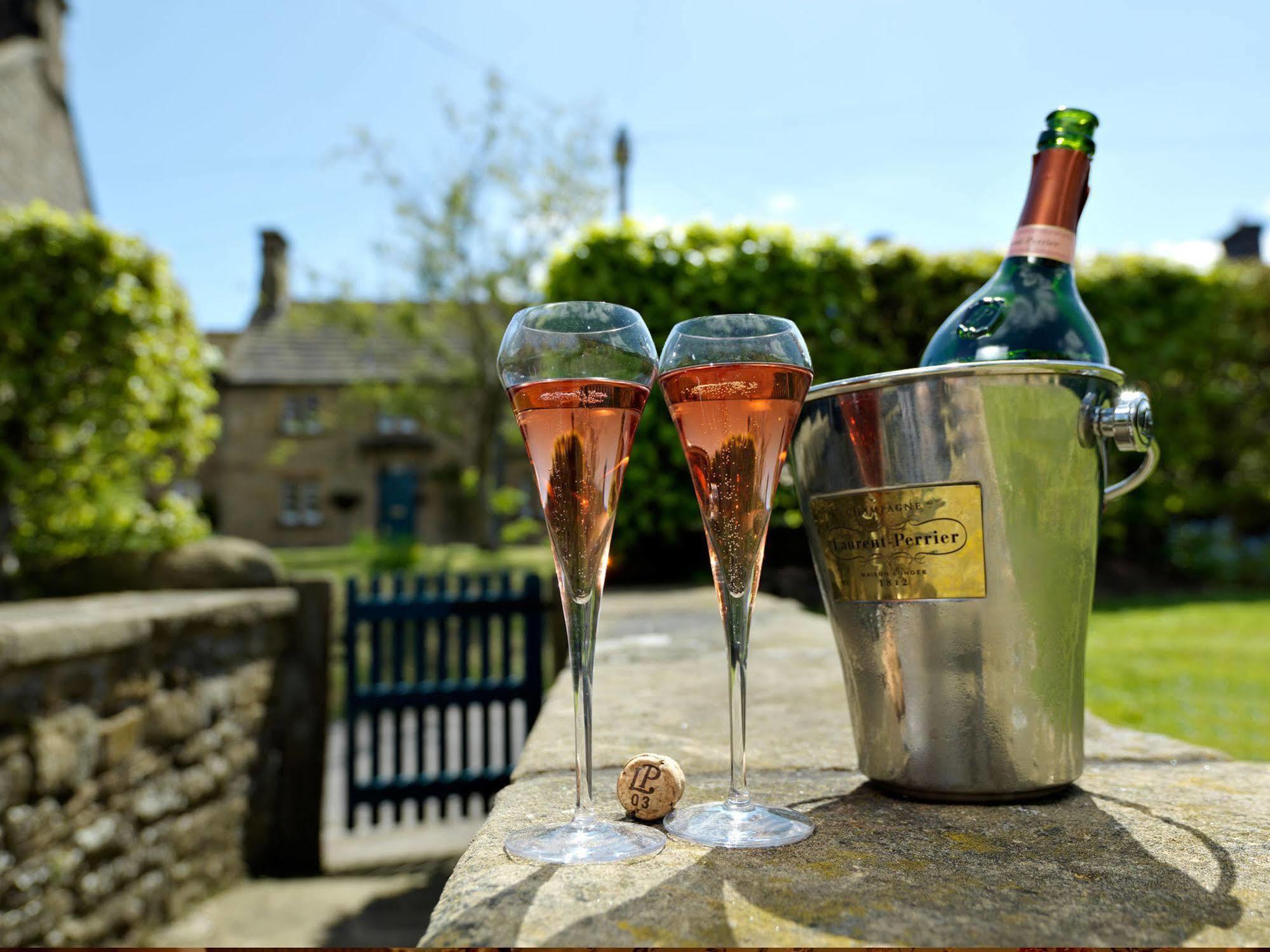The Pilsley Inn - Chatsworth Baslow Dış mekan fotoğraf